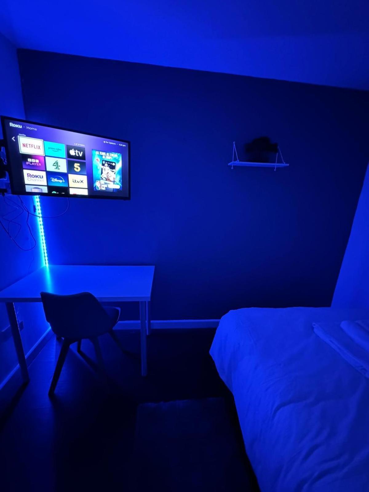 Deluxe Ensuite Double Room With Ensuite Coventry Exterior photo