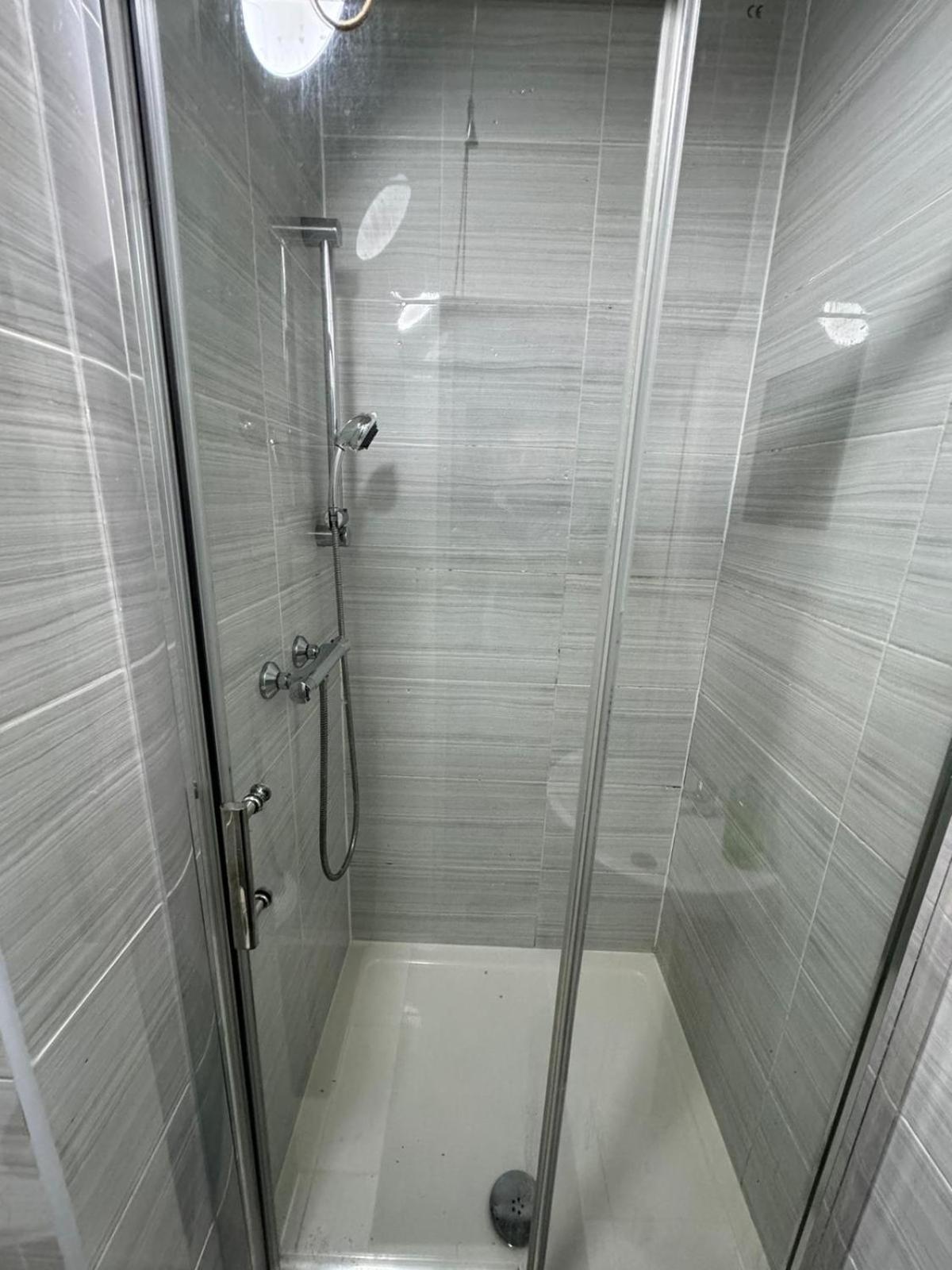 Deluxe Ensuite Double Room With Ensuite Coventry Exterior photo